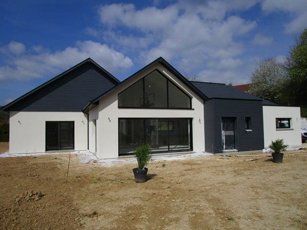 vue-exterieur-systeme-aerothermie-fontaine-sous-preaux